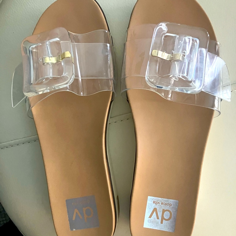 SANDALS DV BY DOLCE VITA NEW